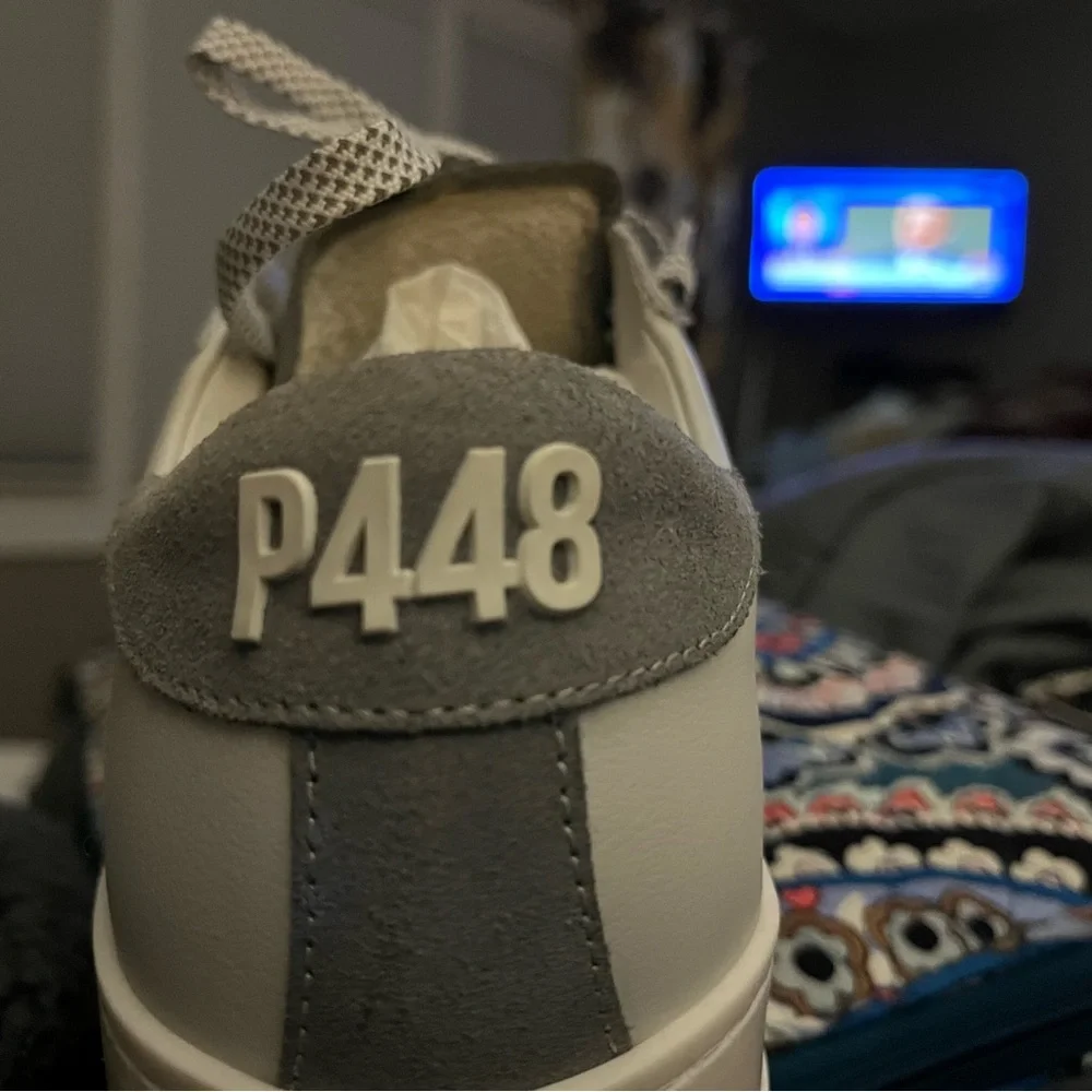 P448 brand new white and Gray Sneakers size 41 women’s 10 men’s 8 1/2 - Picture 3 of 10